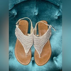 Size 9 cream sandals